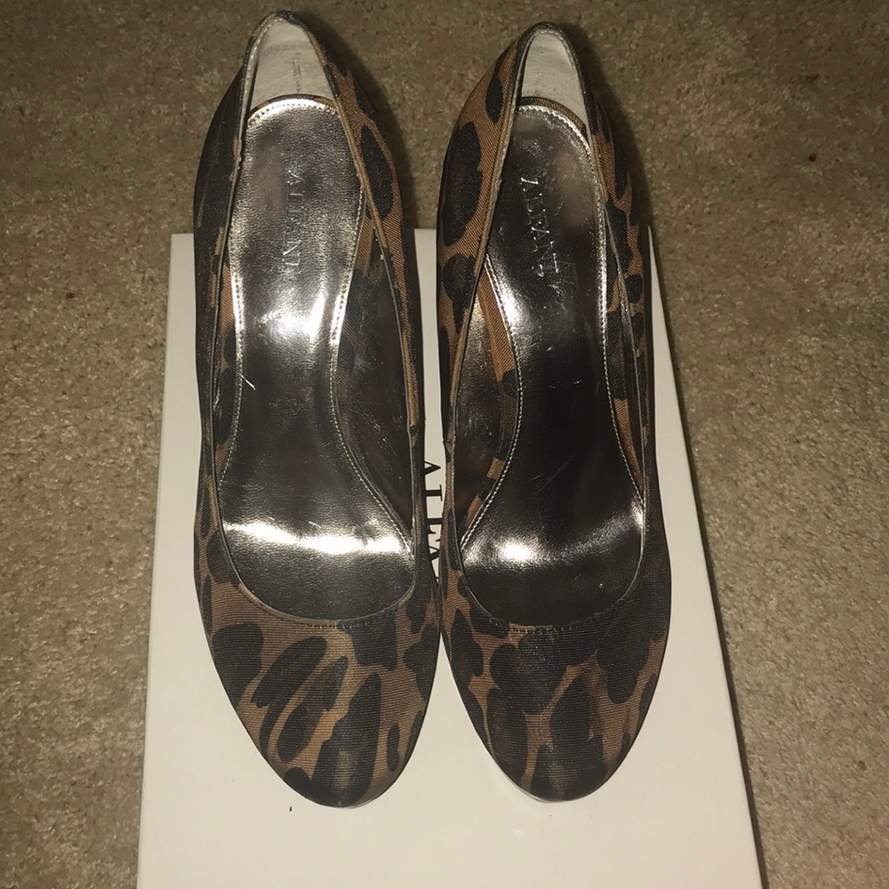 Alfani Leopard Pumps Sz 7.5M